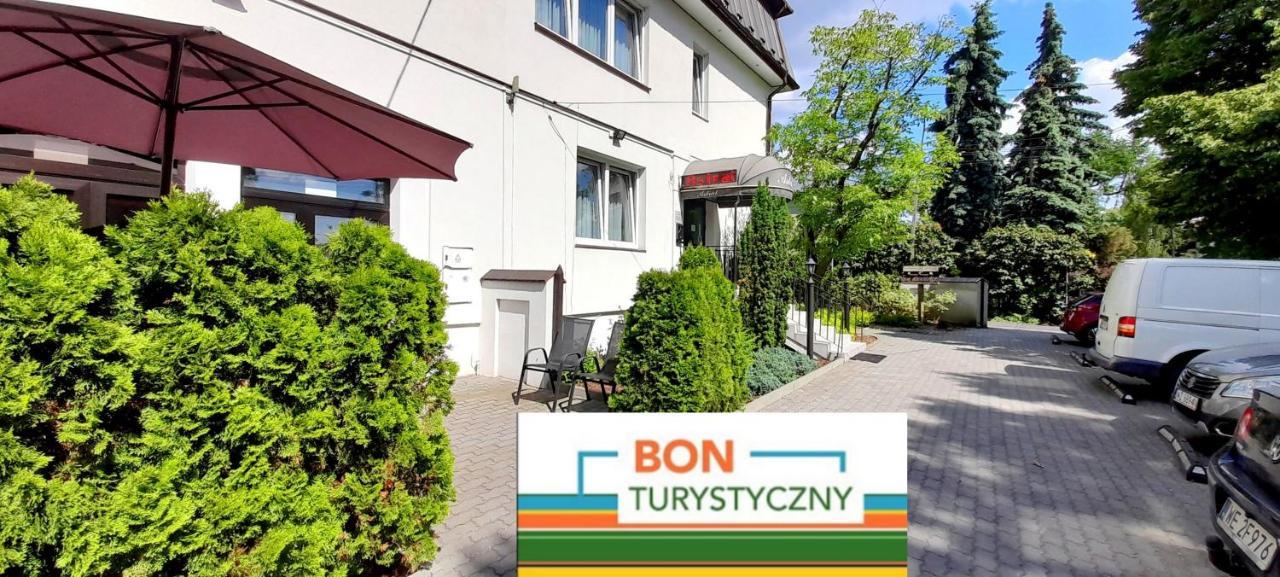 Astral Aparthotel Raszyn Exterior photo