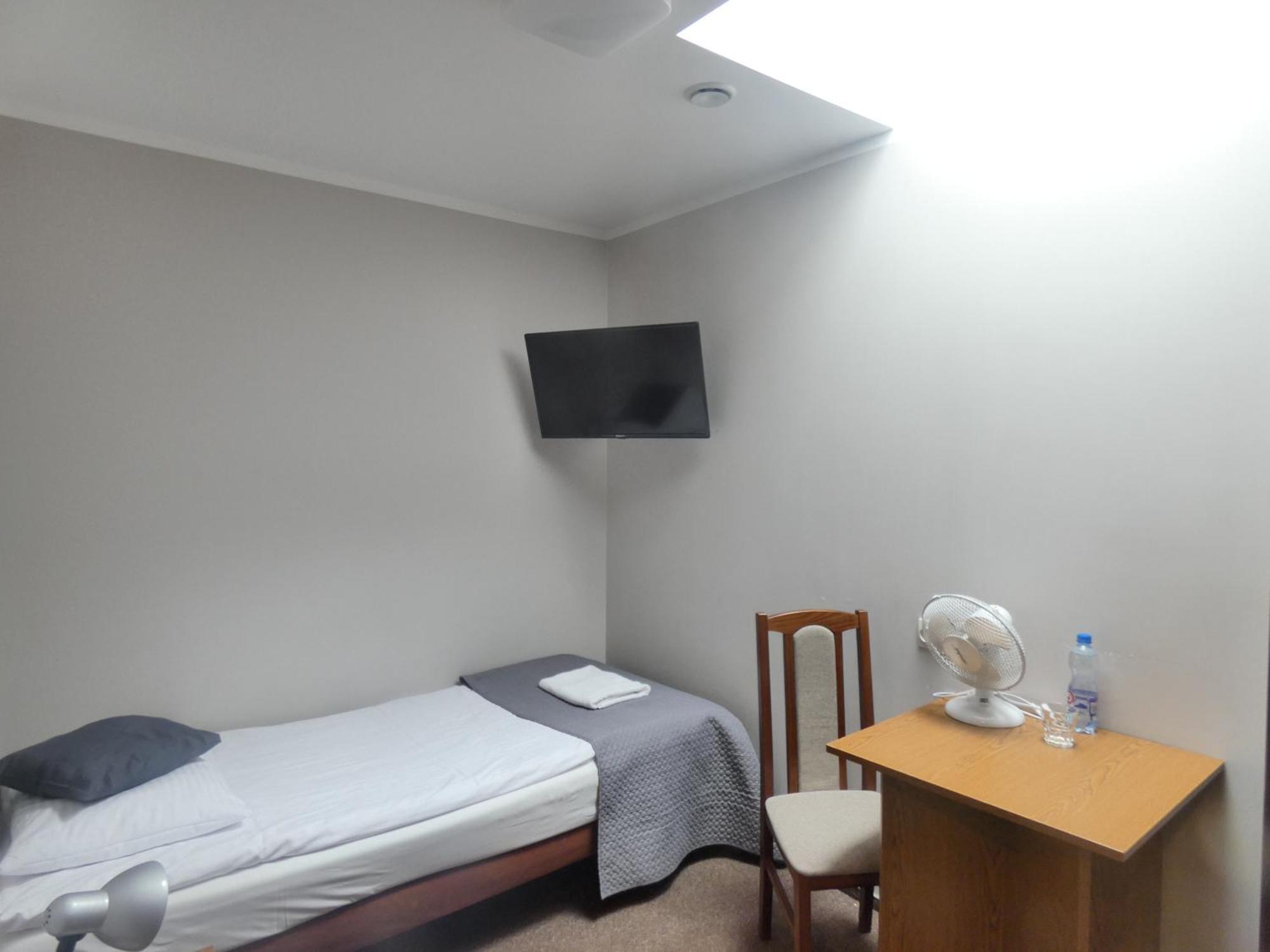 Astral Aparthotel Raszyn Exterior photo